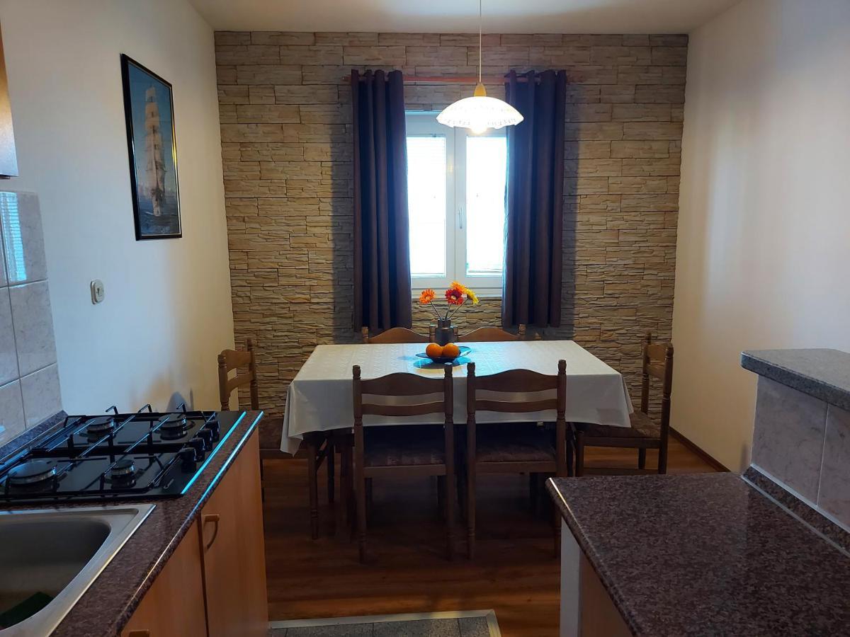 Apartmani Tatjana Округ Горни Экстерьер фото