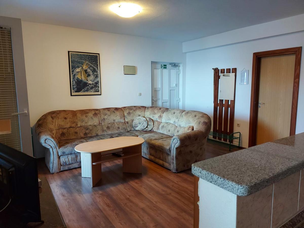 Apartmani Tatjana Округ Горни Экстерьер фото