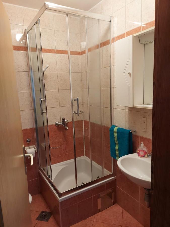 Apartmani Tatjana Округ Горни Экстерьер фото